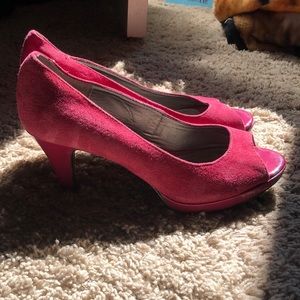 Pink heels